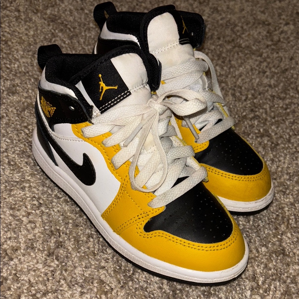 Nike Air Jordan Kids' Sneakers - Black, Yellow, White